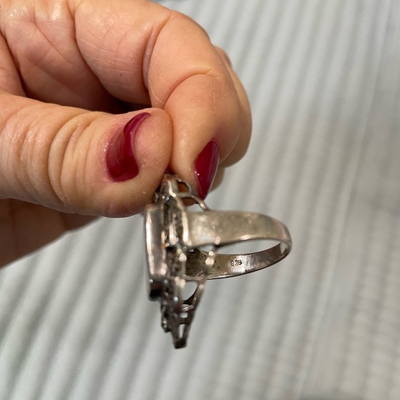 Stunning Mother of Pearl Marcasite sterling silver ring - Picture 3 of 6